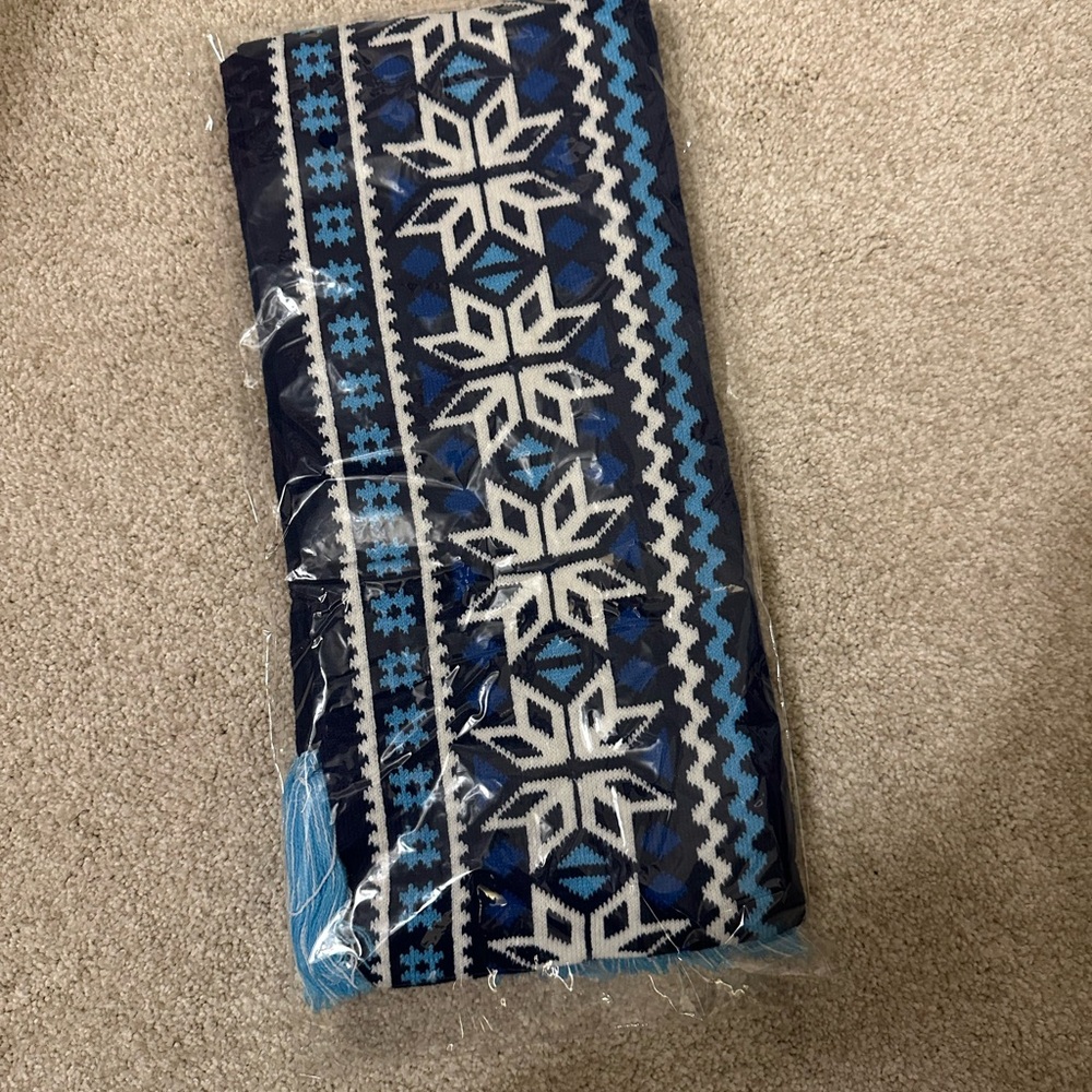 Blue and White Geometric Knit Scarf